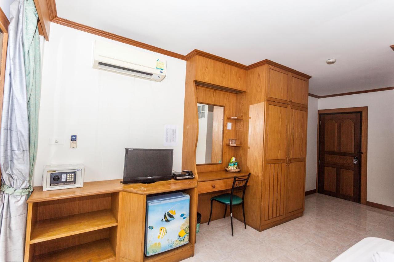 Andaman Sea Patong Hotel Exterior photo